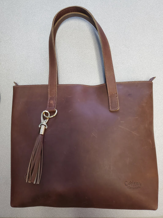 Large Zippered Sierra Tote