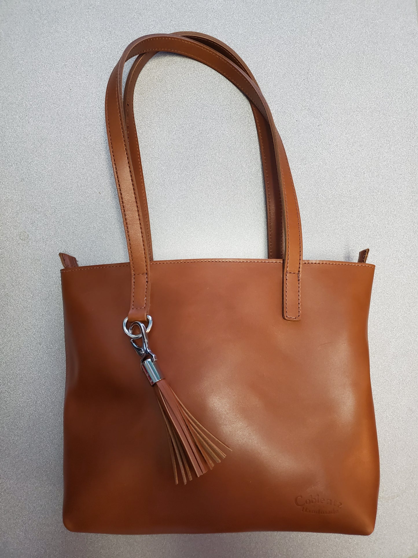 Large Zippered Sierra Tote